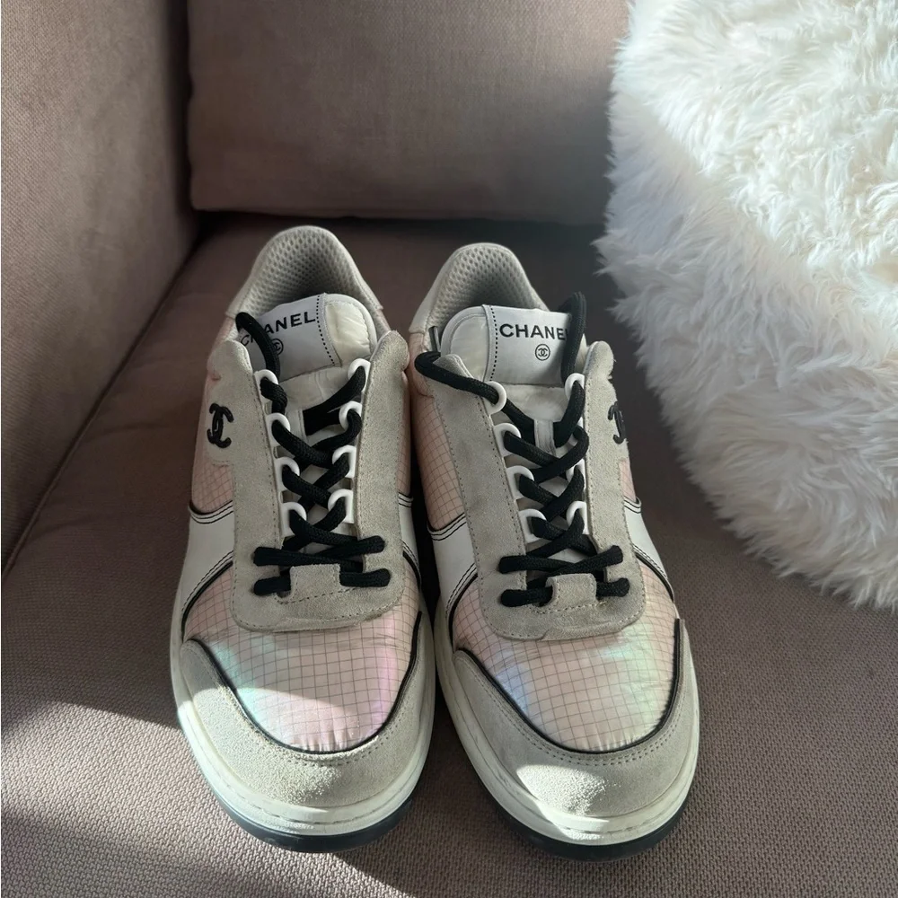CHANEL CC Suede & Calfskin Sneakers,Size 38.5 (Fits US 8.5/EU 39)Pink/Grey/White